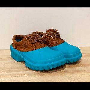 Crocs Axle All Terrain Teal Blue Leather Slip On Waterproof Grip Shoes Women 7